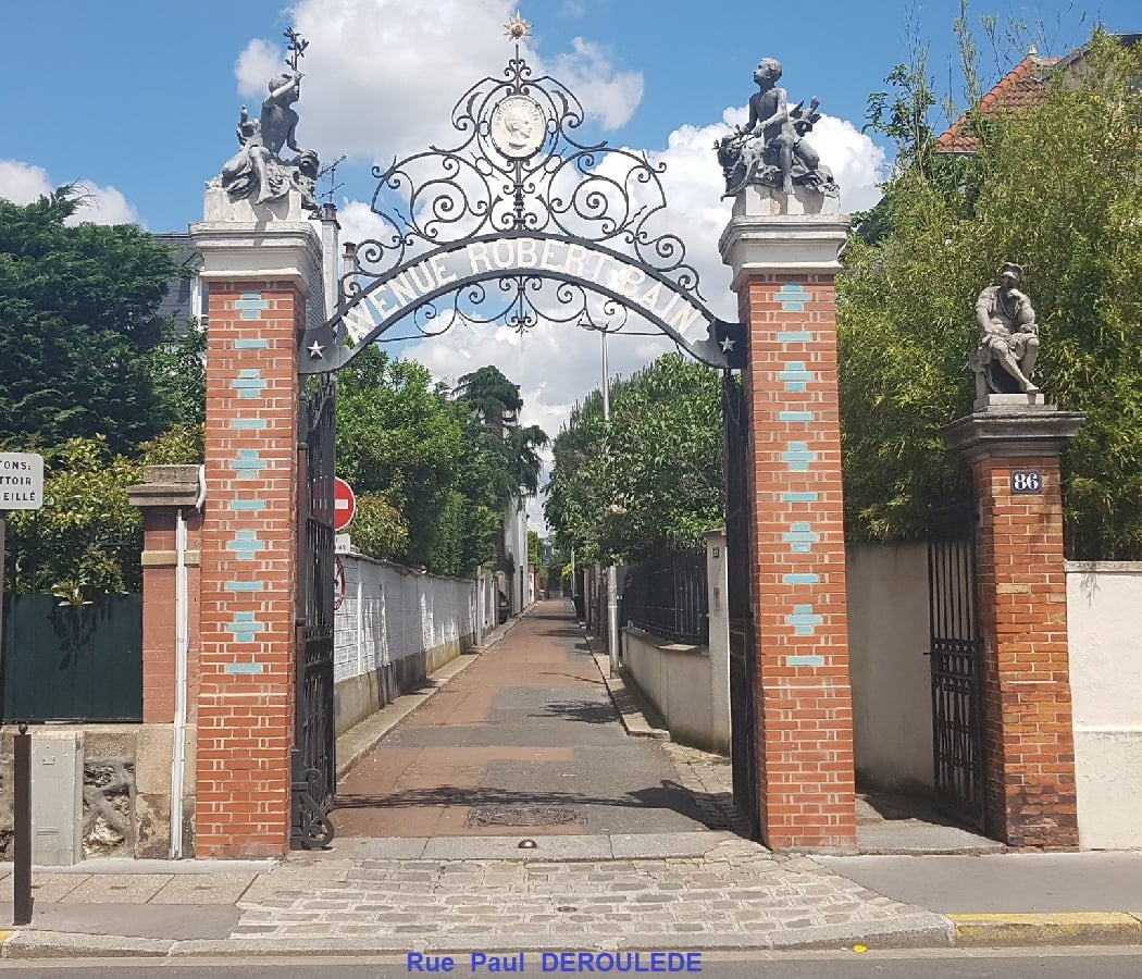 Portail et Sculptures Avenue Robert Bain 2